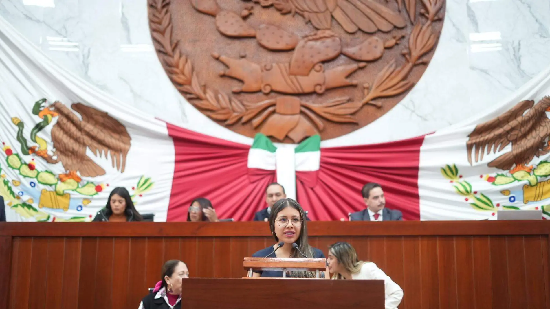 USO PIROTECNIA (2) congreso del estado - Anel Martínez Pérez